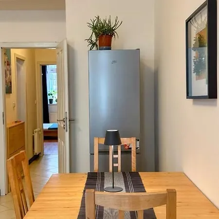Cozy Letna Flat Walk To Center Appartamento