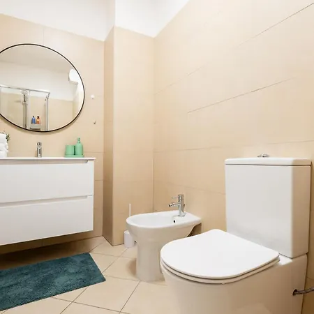 Cozy Letna Flat Walk To Center Apartamento