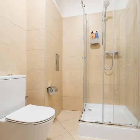 Apartamento Cozy Letna Flat Walk To Center Praga